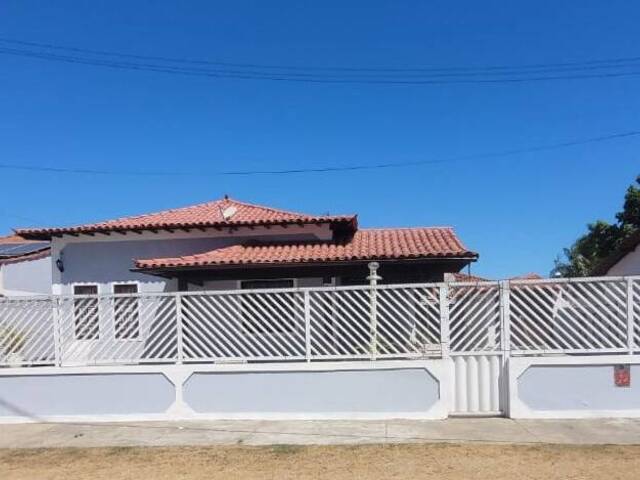 #1101 - Casa para Venda em Araruama - RJ - 2